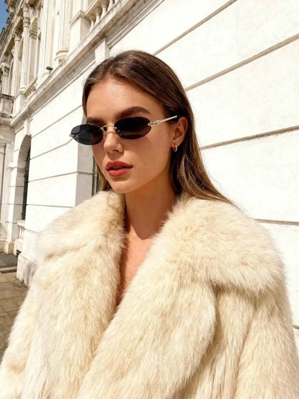 Chic Retro Small Oval Sunglasses for Women & Men - Stylish UV Protection Eyewear